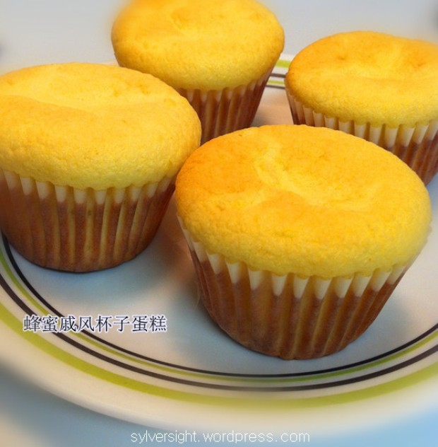 蜂蜜戚风杯子蛋糕