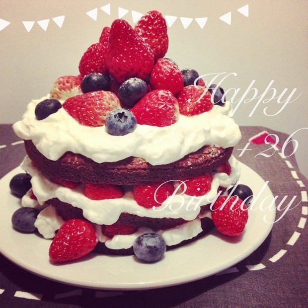 奶油可可戚风蛋糕（草莓蓝莓篇）