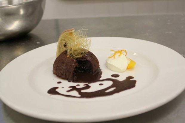 Molten Chocolate Cake--熔岩巧克力蛋糕