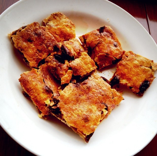 葡萄干夹心饼干（无黄油、奶油）