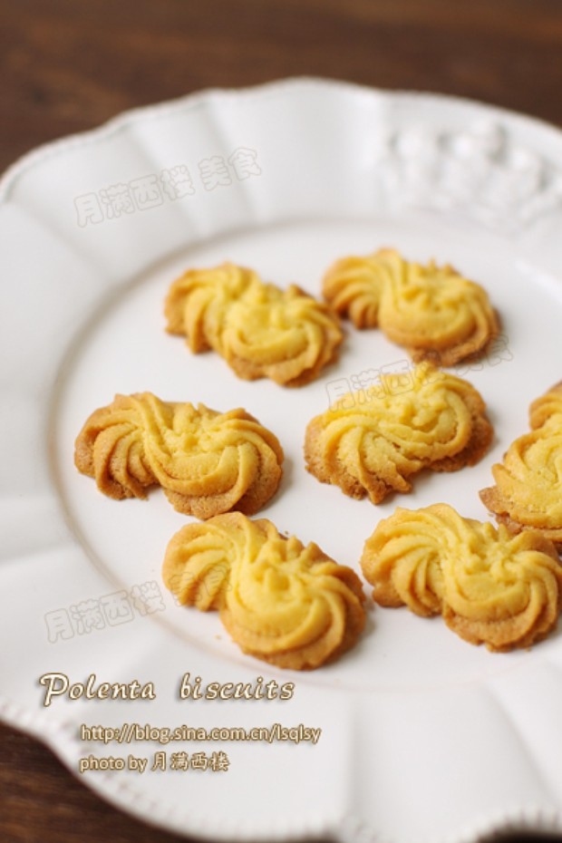 玉米酥饼---Polenta biscuits