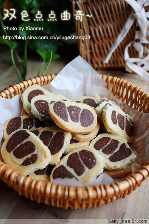 双色点点曲奇