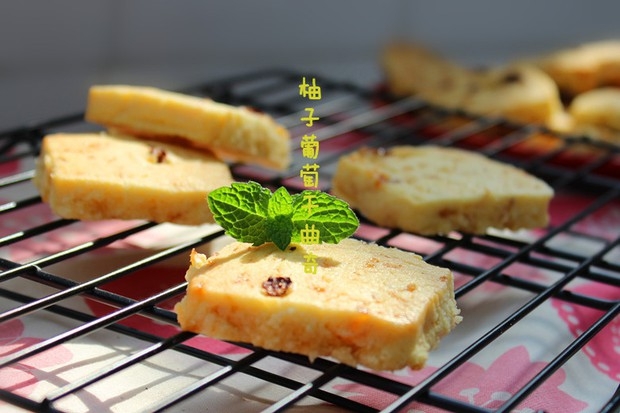 蜂蜜柚子葡萄干曲奇
