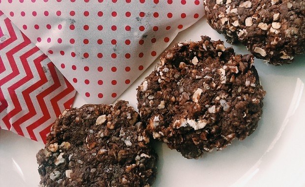 2分钟快手健康巧克力燕麦曲奇（无油无添加）