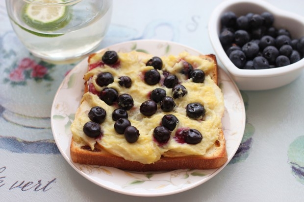 综合水果榴莲披萨
