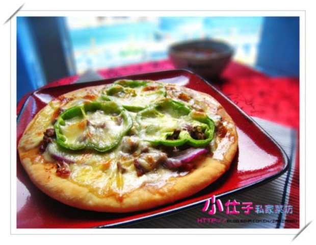 北意脆皮黑胡椒牛肉披萨