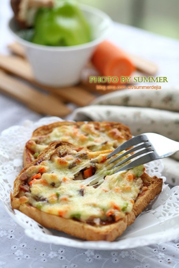 吐司金枪鱼披萨