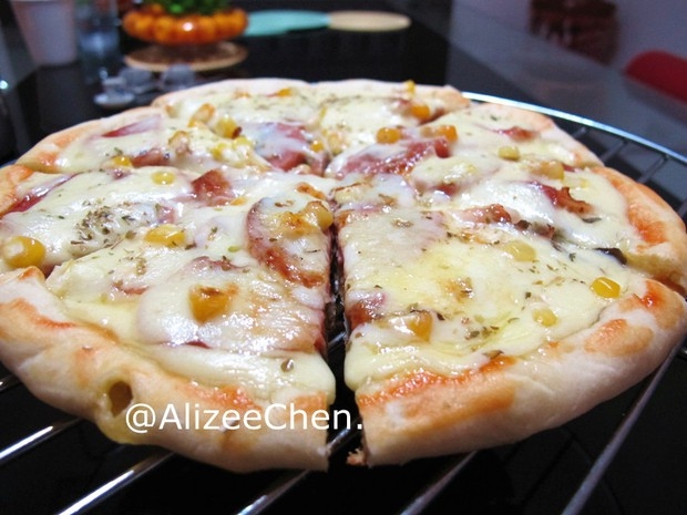 茄香培根芝士披萨