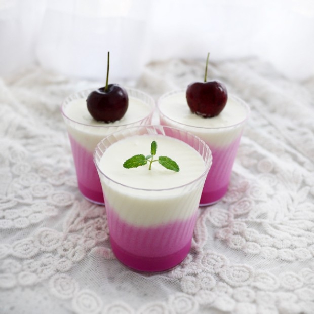 红心火龙果慕斯杯