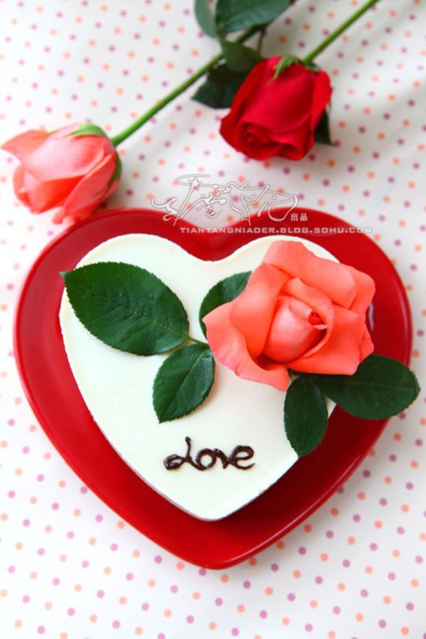 蓝莓芝士慕斯蛋糕