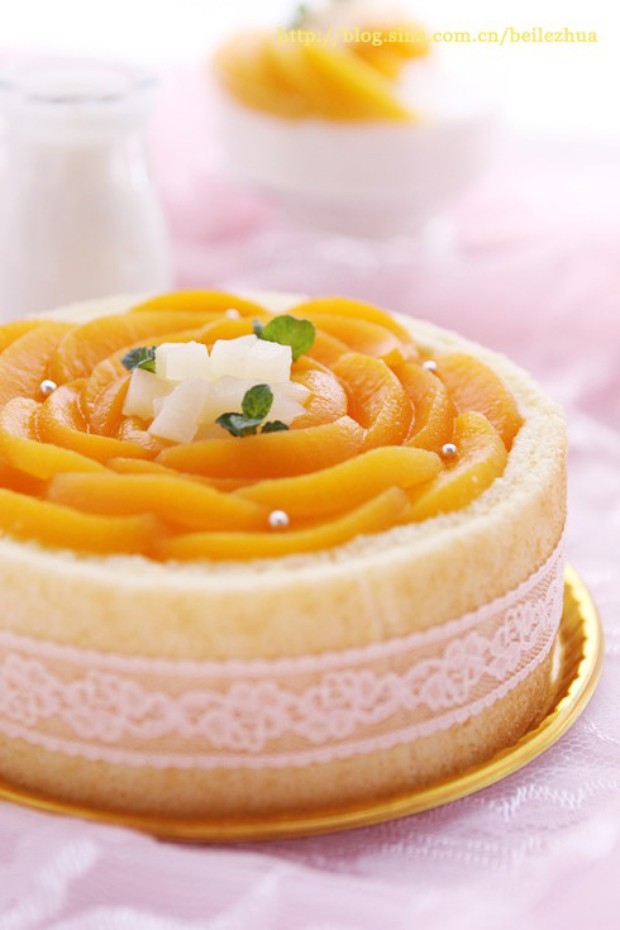 蜜桃慕斯蛋糕