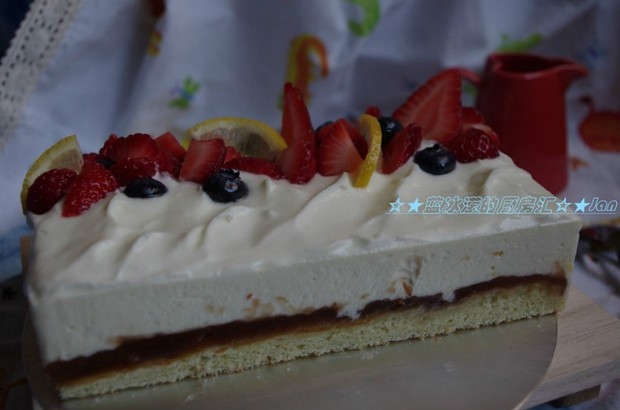 柠檬酸奶慕斯蛋糕