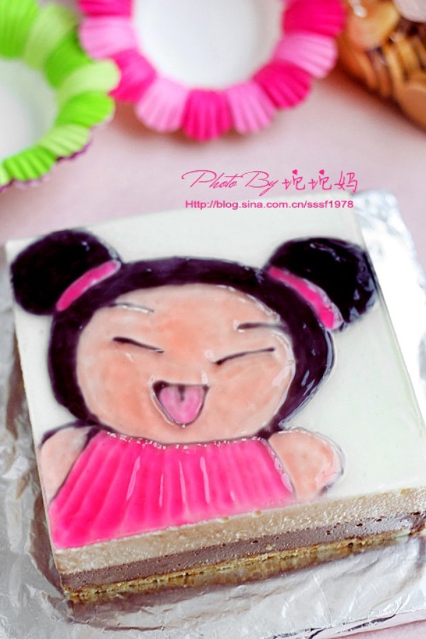 中国娃娃双色手绘慕斯