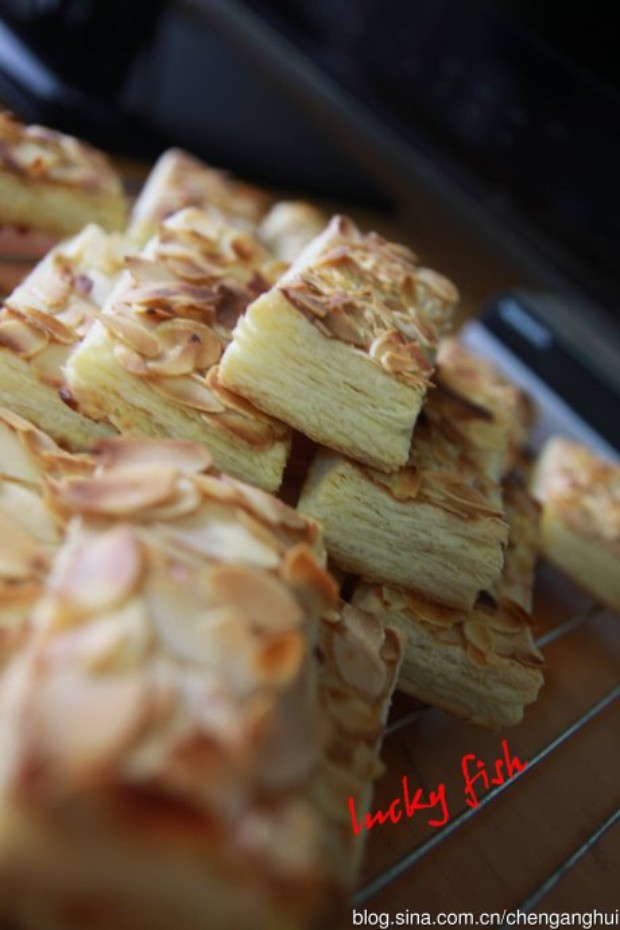 千层杏仁酥条
