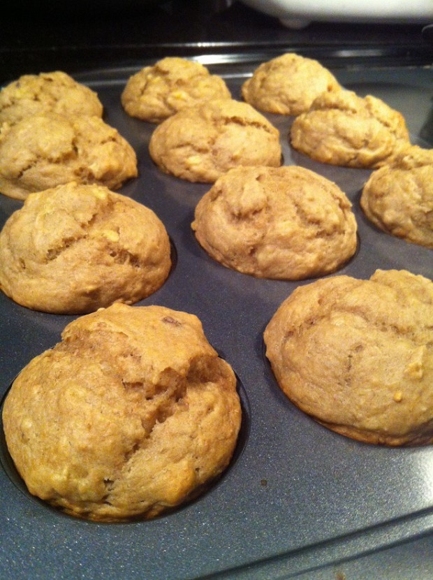 Skinny Peanut Butter Banana Muffins