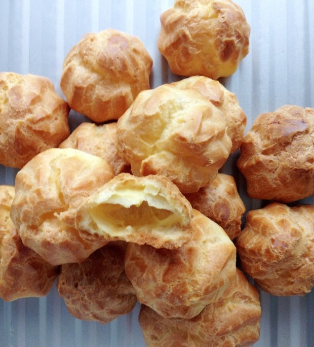 小岛老师泡芙（蛋奶沙司酱）