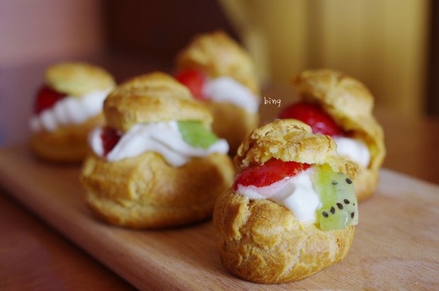 卡仕达鲜奶油水果泡芙