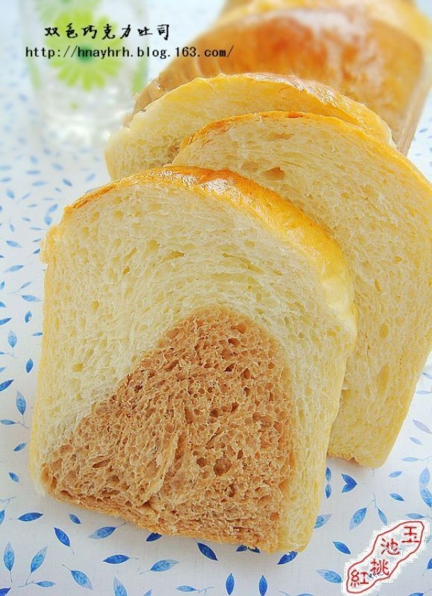 双色巧克力吐司