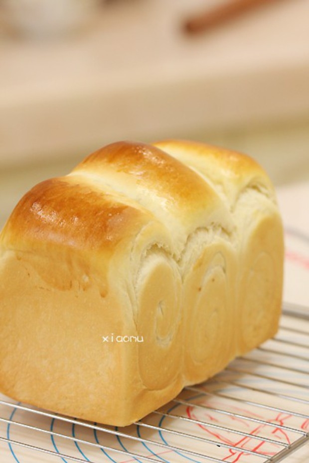 奶香白吐司