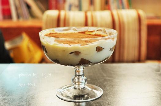 Costanza Mama's Tiramisu