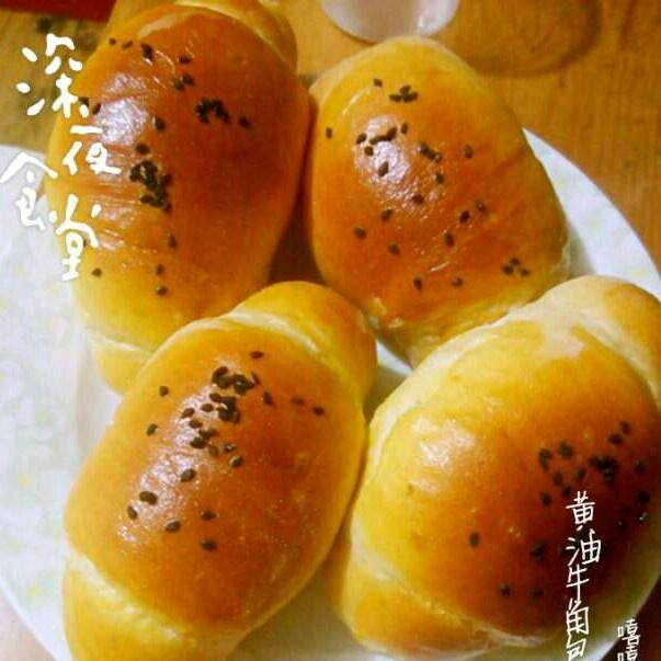黄油牛角包