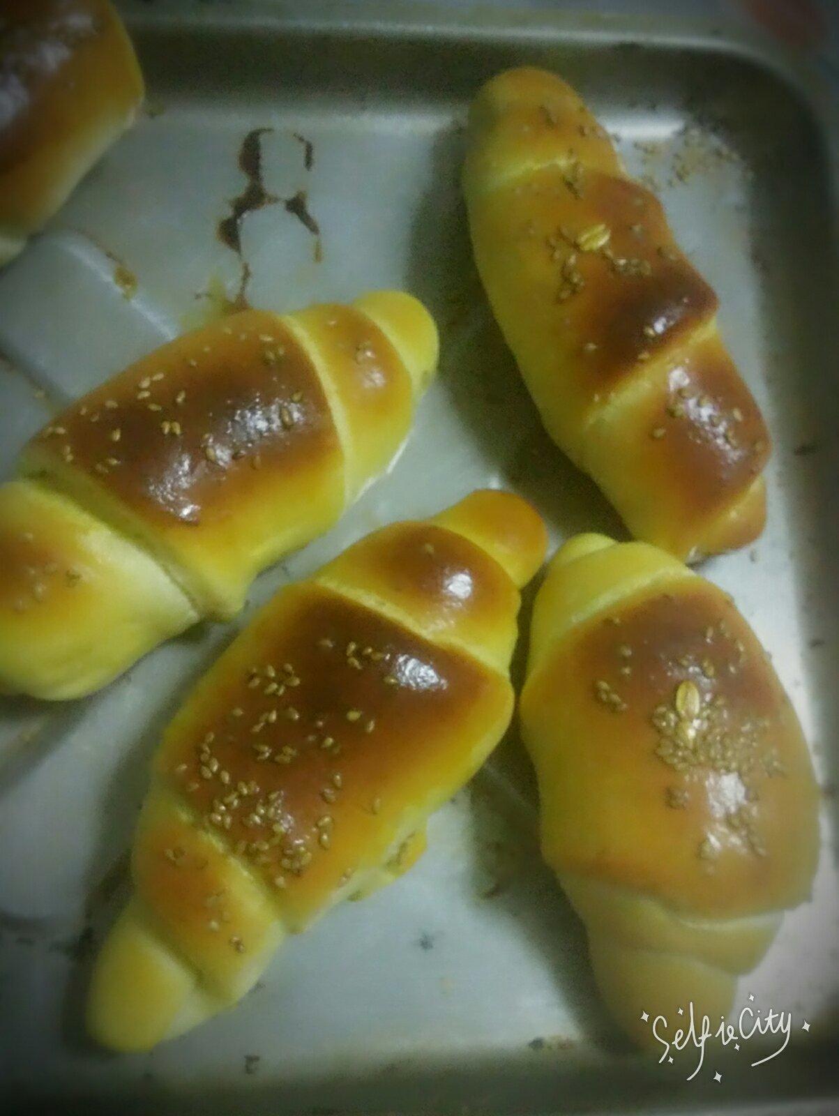 全麦牛角包