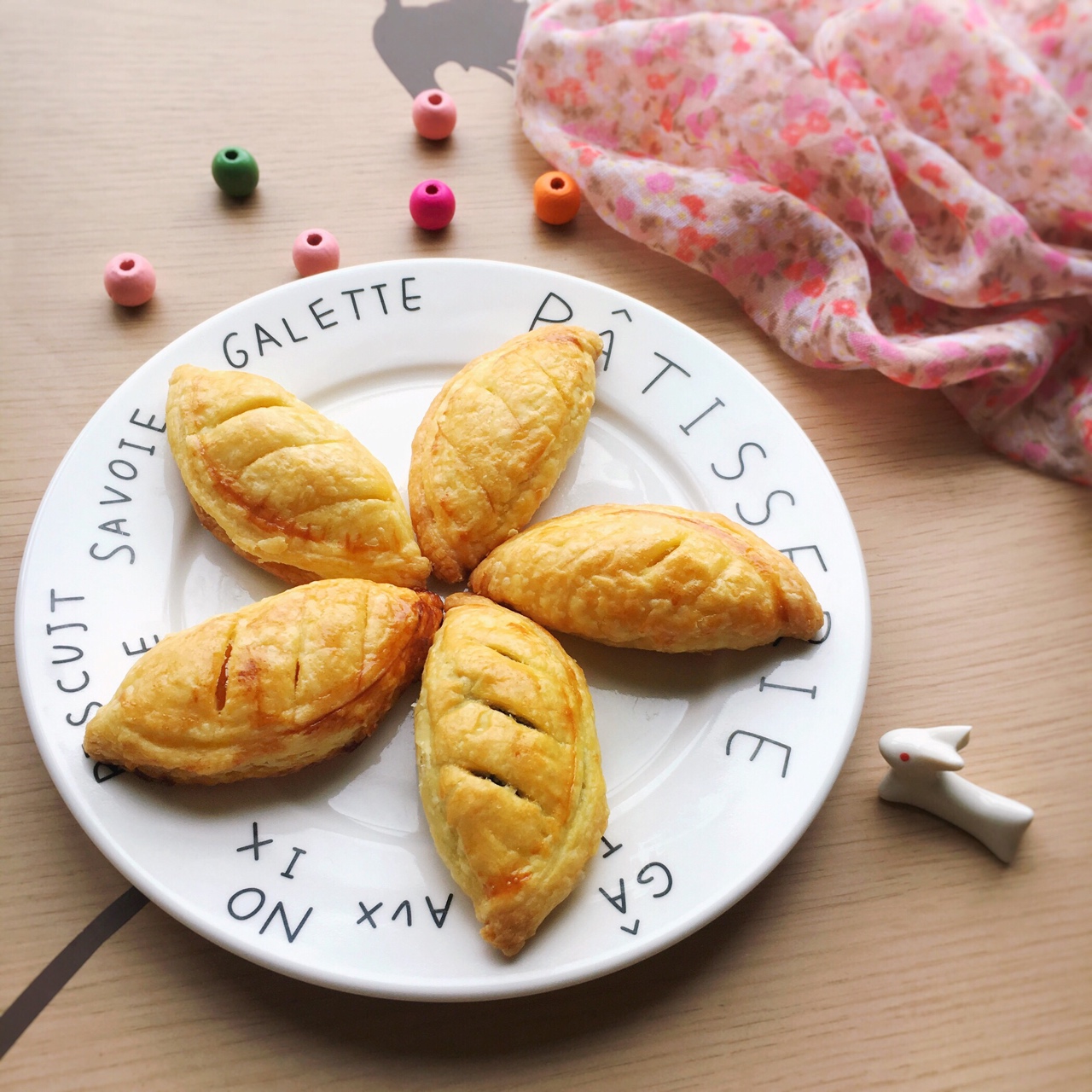 巧用蛋挞皮做各种酥派（榴莲酥 苹果派 凤梨酥 红豆酥 香芋酥 叉烧酥……）