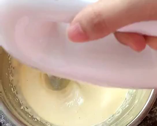蛋黄溶豆