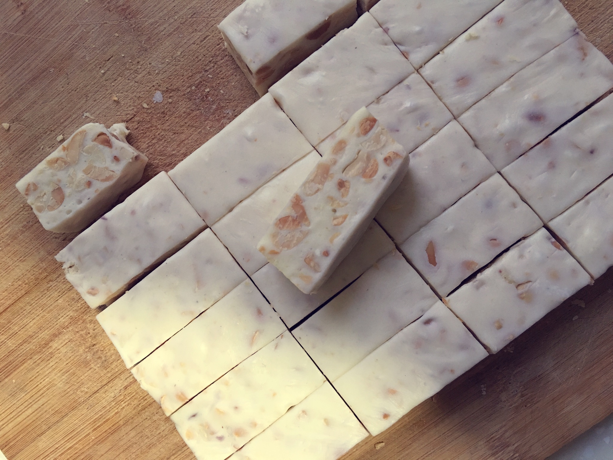 初学者都能做好的花生牛轧糖