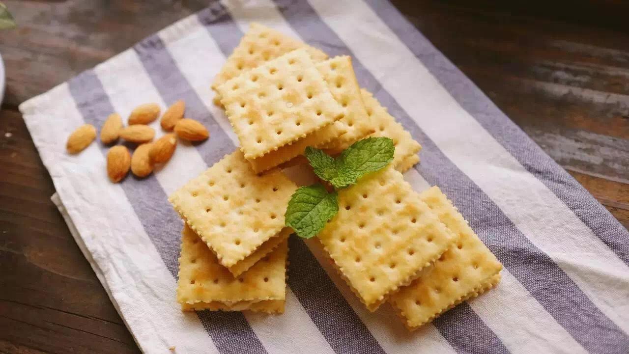 牛轧糖拉丝饼干
